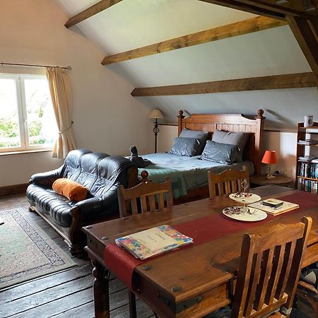 Spacious, Rustic Studio Space For 2 Persons Saint-Cyr-du-Bailleul 外观 照片